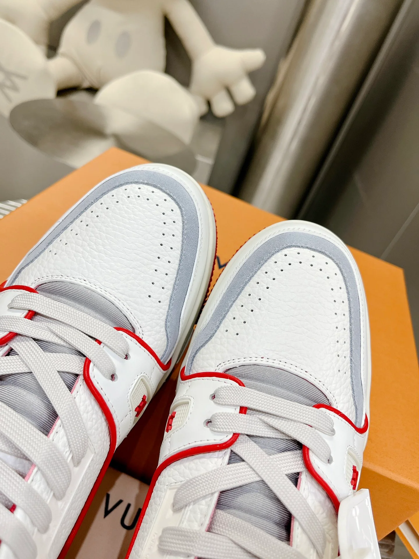 Кроссовки LV Trainer - обувь для скейтбординга - бело-красные - унисекс