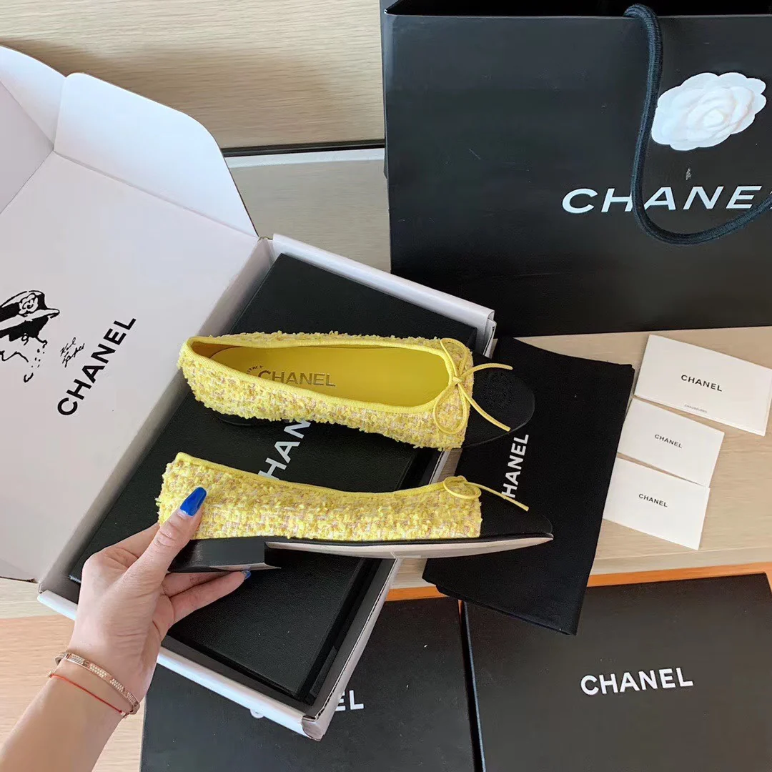 Классические балетки Chanel - желтые