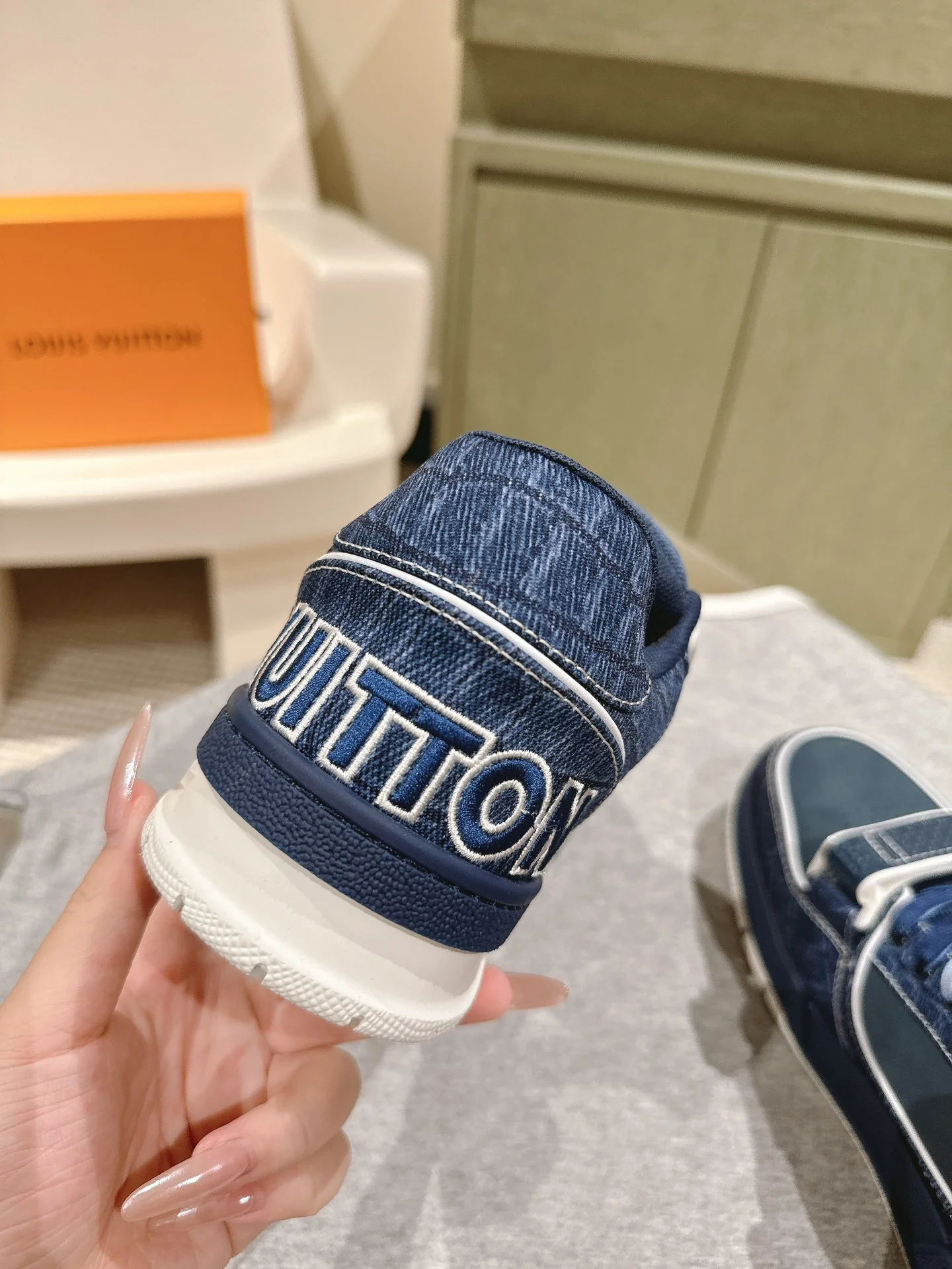 LV-2024-Кроссовки-Синие-1