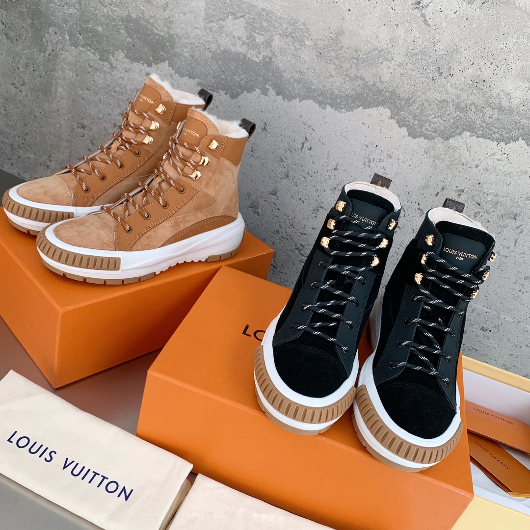Шерстяные высокие кроссовки LV