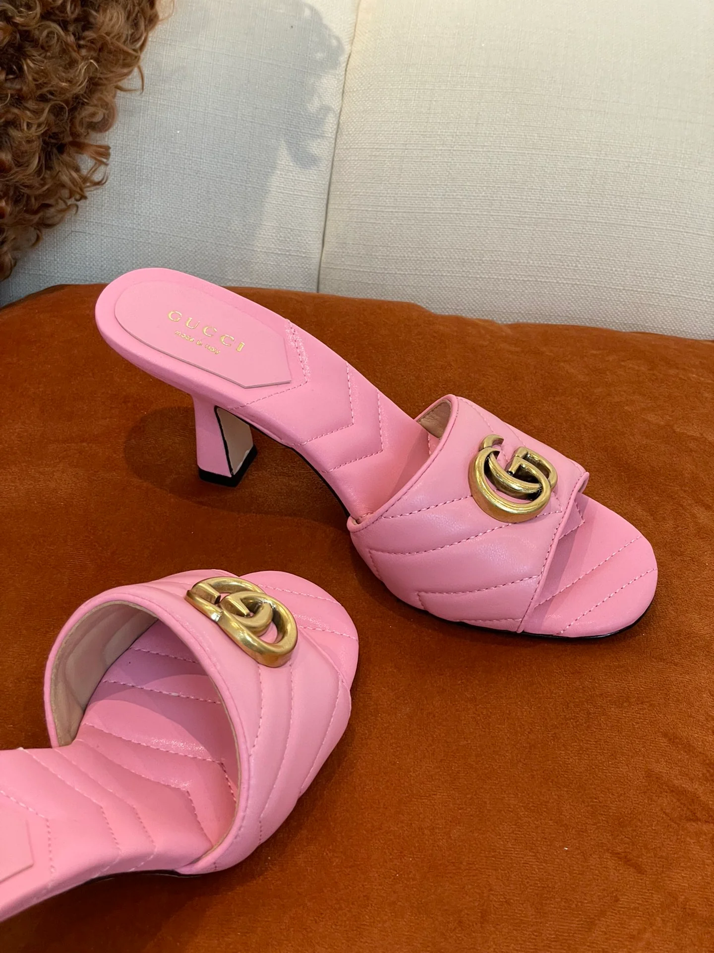 Gucci - Розовые кожаные туфли на каблуке