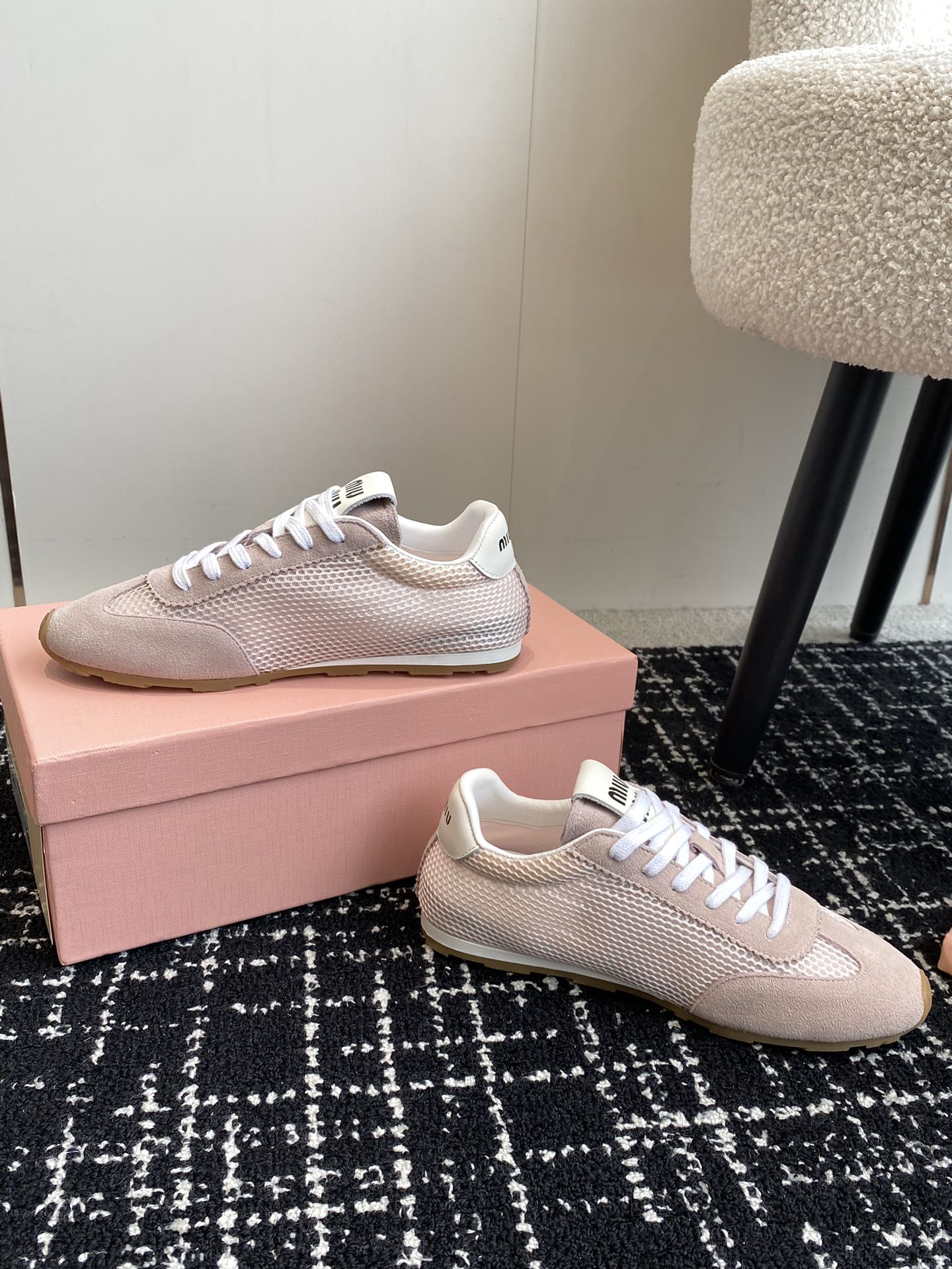 Туфли-слипоны Miu Miu 2024 — розовые