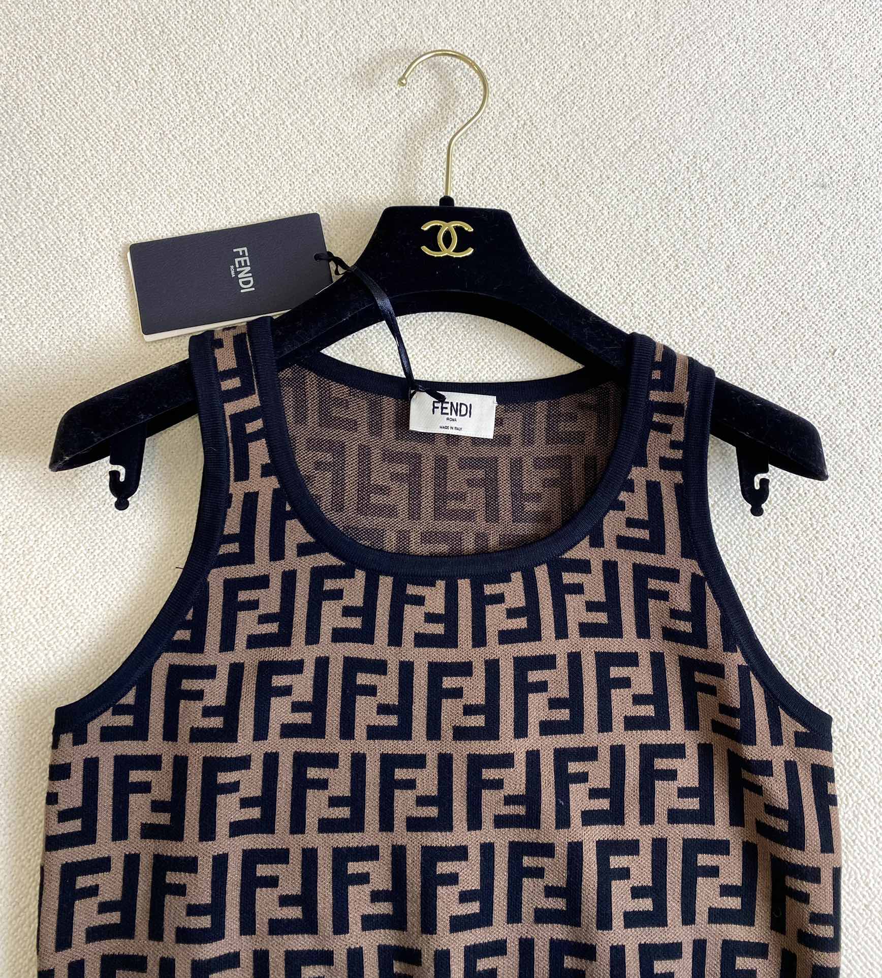 Fendi - 2403 - Весна/Лето 2024 Новый модный жилет - Монограммная канва