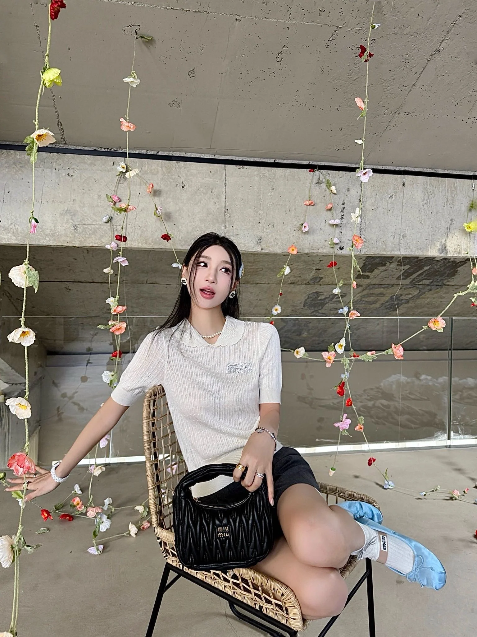 Miu Miu - 2404 - Плотный вязаный топ с короткими рукавами и воротником 