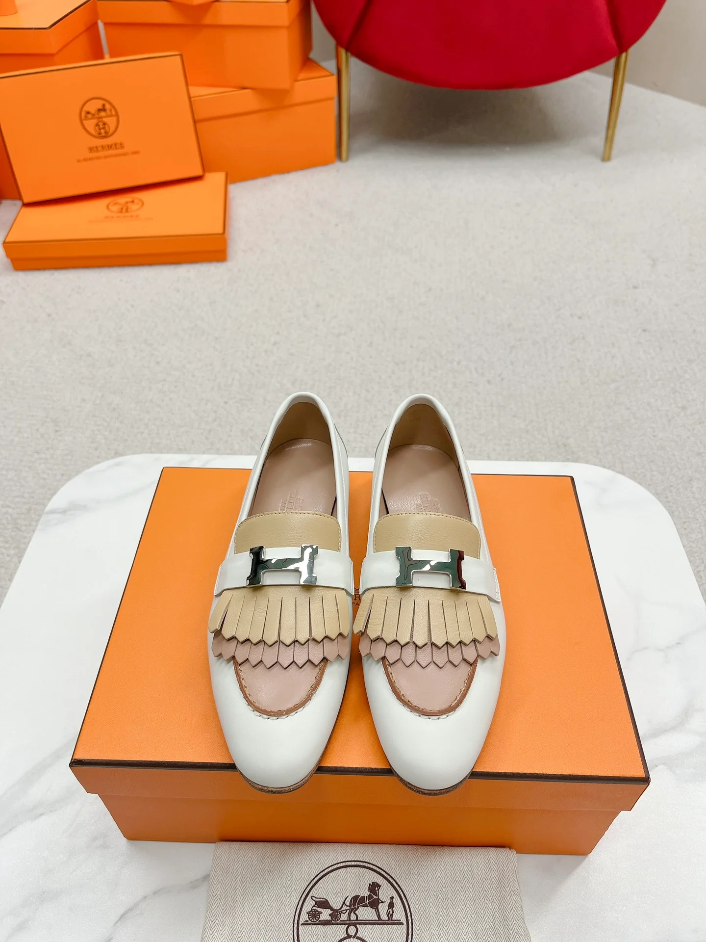 Лоферы Hermes Royal - с кисточкой, абрикосового цвета.