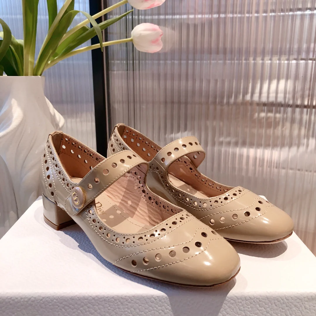 Dior - Ретро - Круглый носок - Ажурные туфли на низком каблуке - Телесный цвет