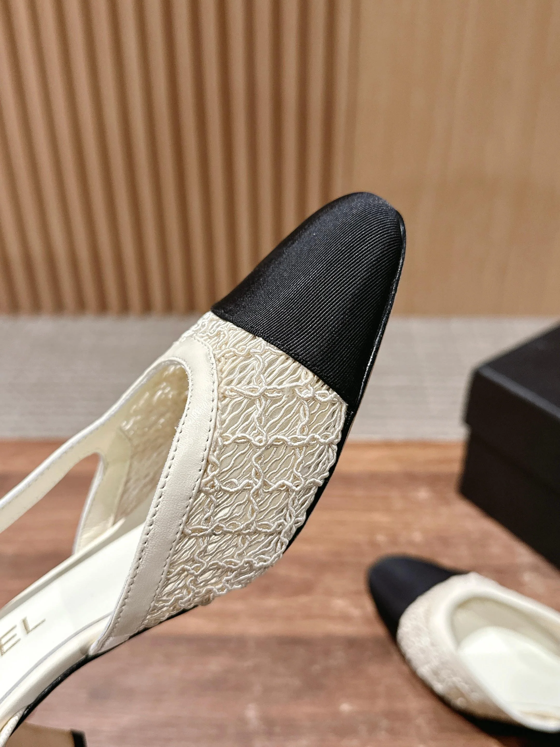 Chanel - Кружево и отделка из шаньдунского шелка - Туфли на массивном каблуке - Бежевый