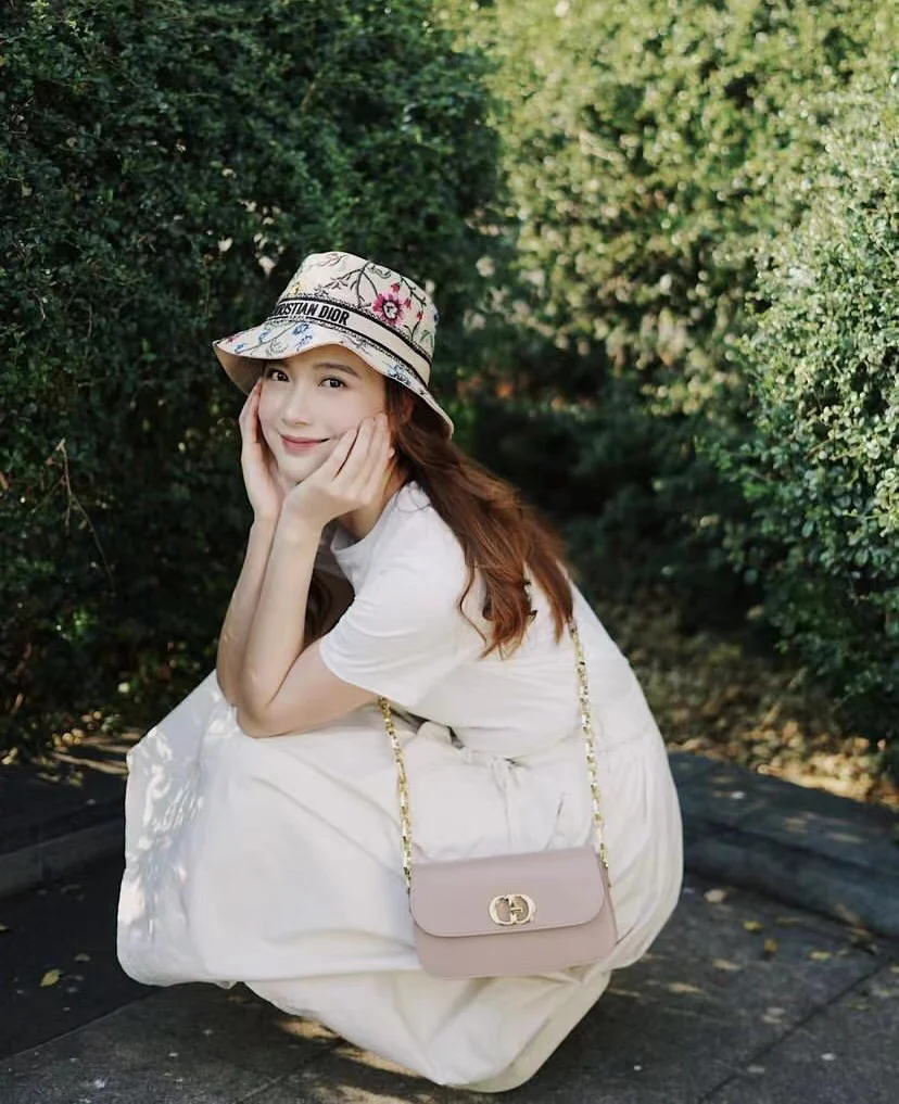 Dior 30 Montaigne Avenue (розовый)