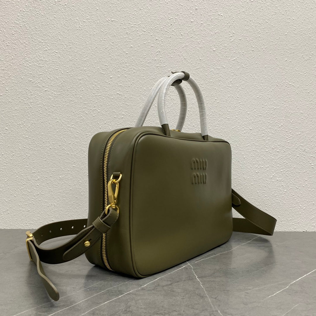 Сумки/портфели Miu Miu-beau/зеленые