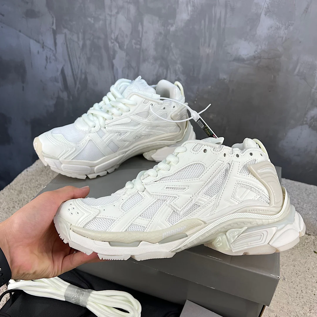 Кроссовки Balenciaga Runner - Унисекс - Белые - 1