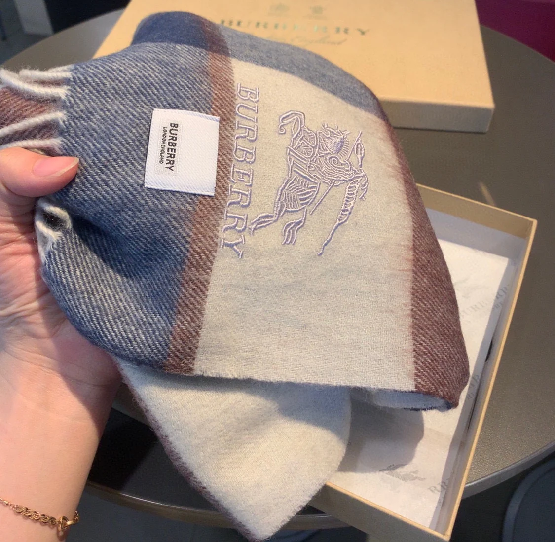 Флисовый шарф Burberry в клетку - 35 см - 180 см