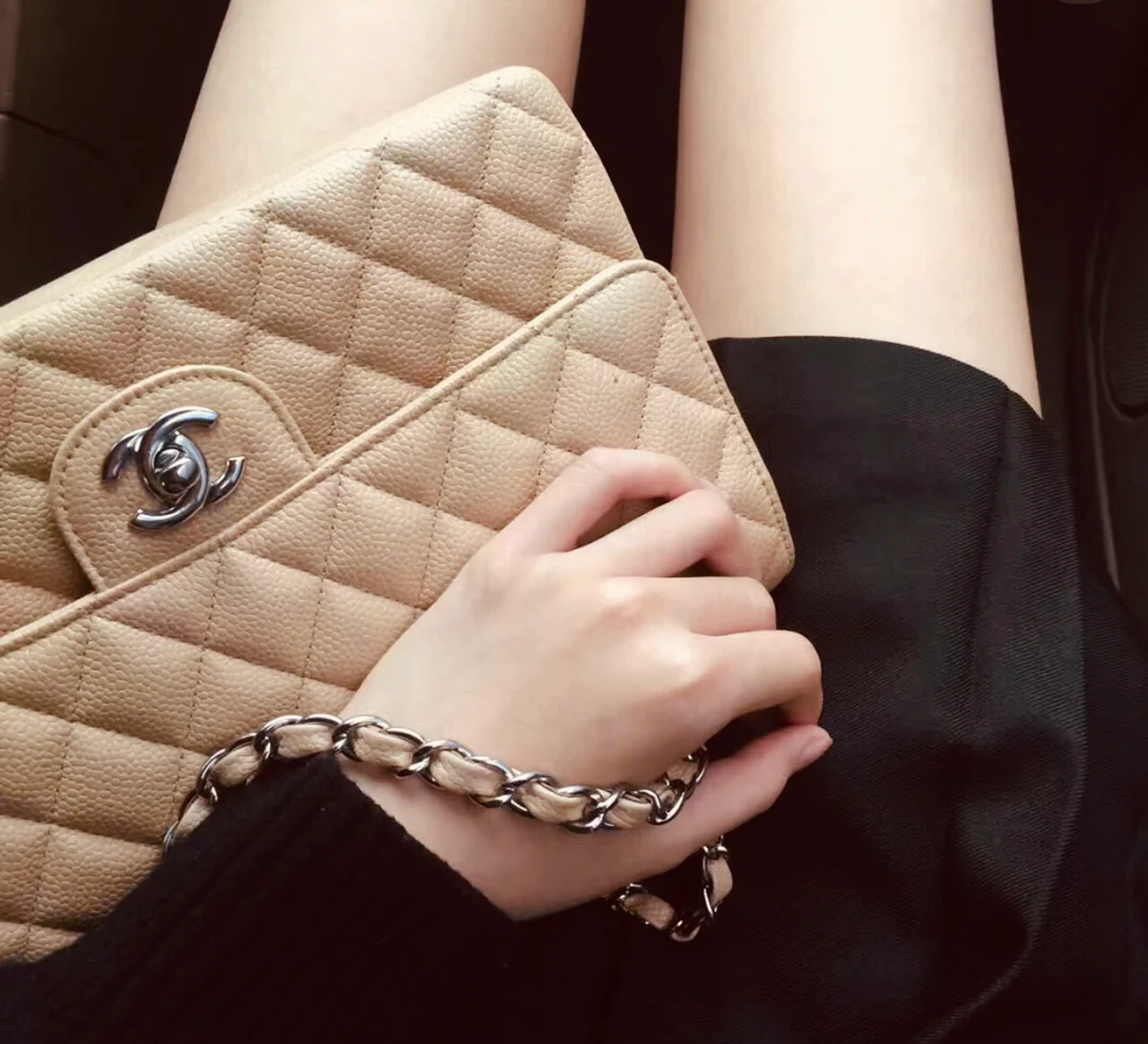 Chanel - Сумка из телячьей кожи с мелким шариковым узором - CF - Фурнитура серебристого цвета цвета 