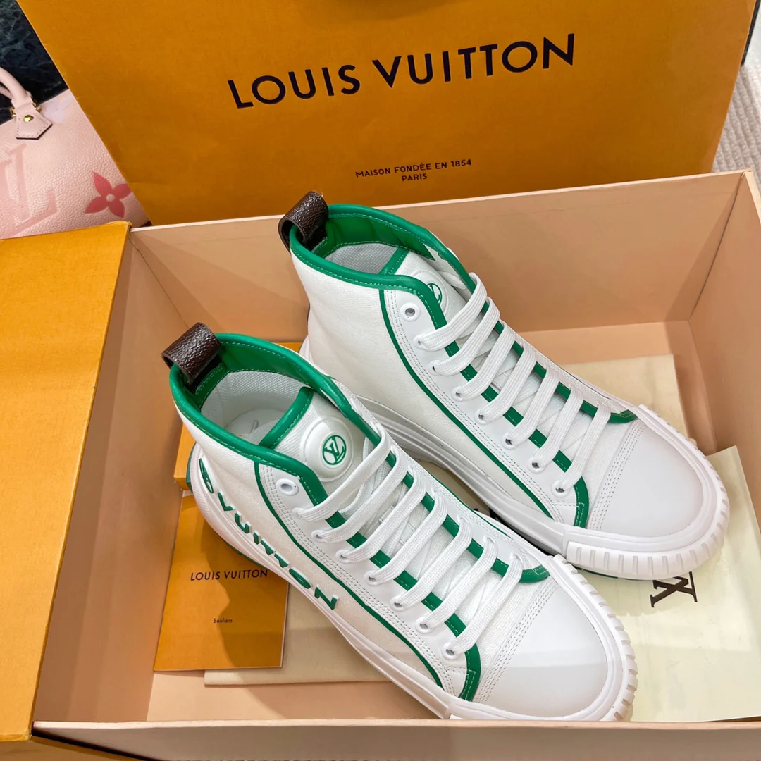 Кроссовки серии LV-Squad - белые и зеленые