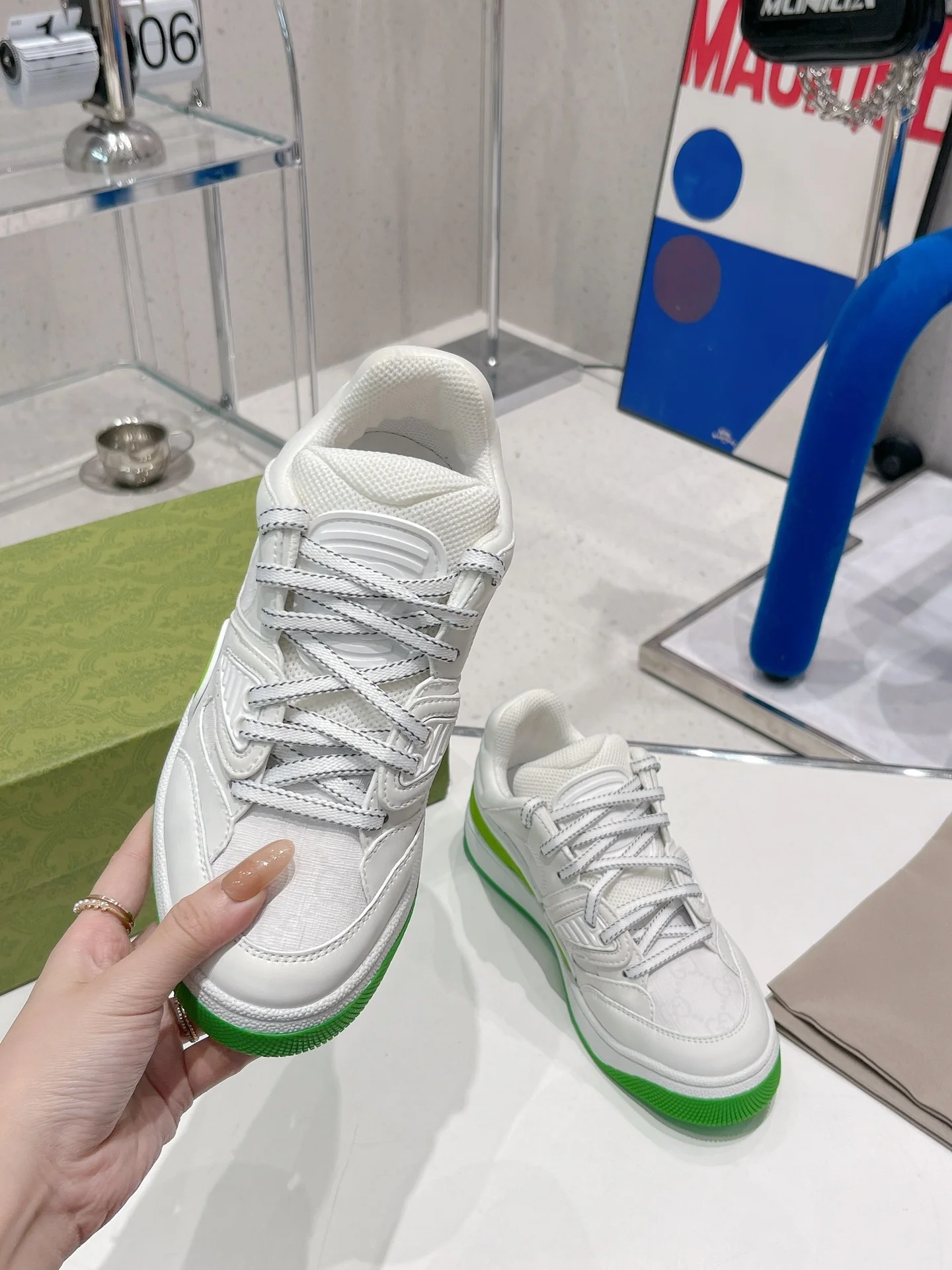 Gucci - Белые кроссовки - Кроссовки - Повседневная обувь - 16