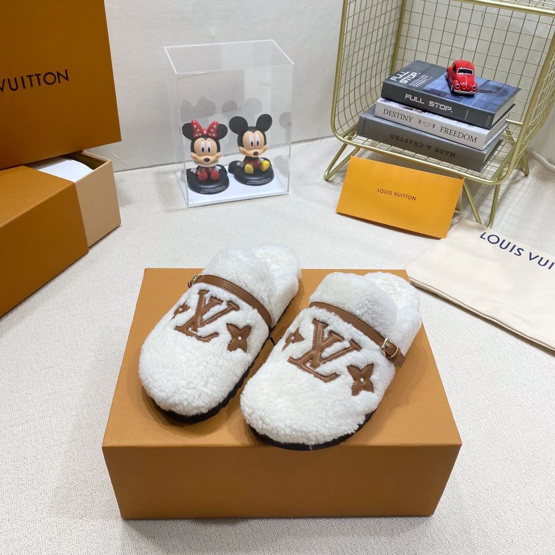 Новинка ранней весны 2022 года - Пушистые полутапочки - Белые