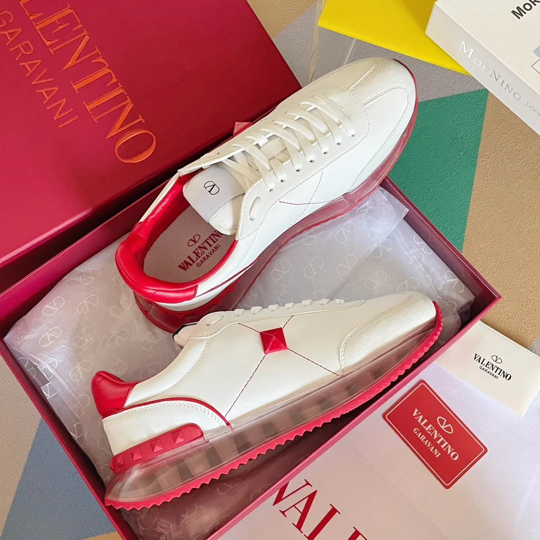 Valentino - Спортивные кроссовки с заклепками - Модель на воздушной подушке - Парный стиль - Красная отделка