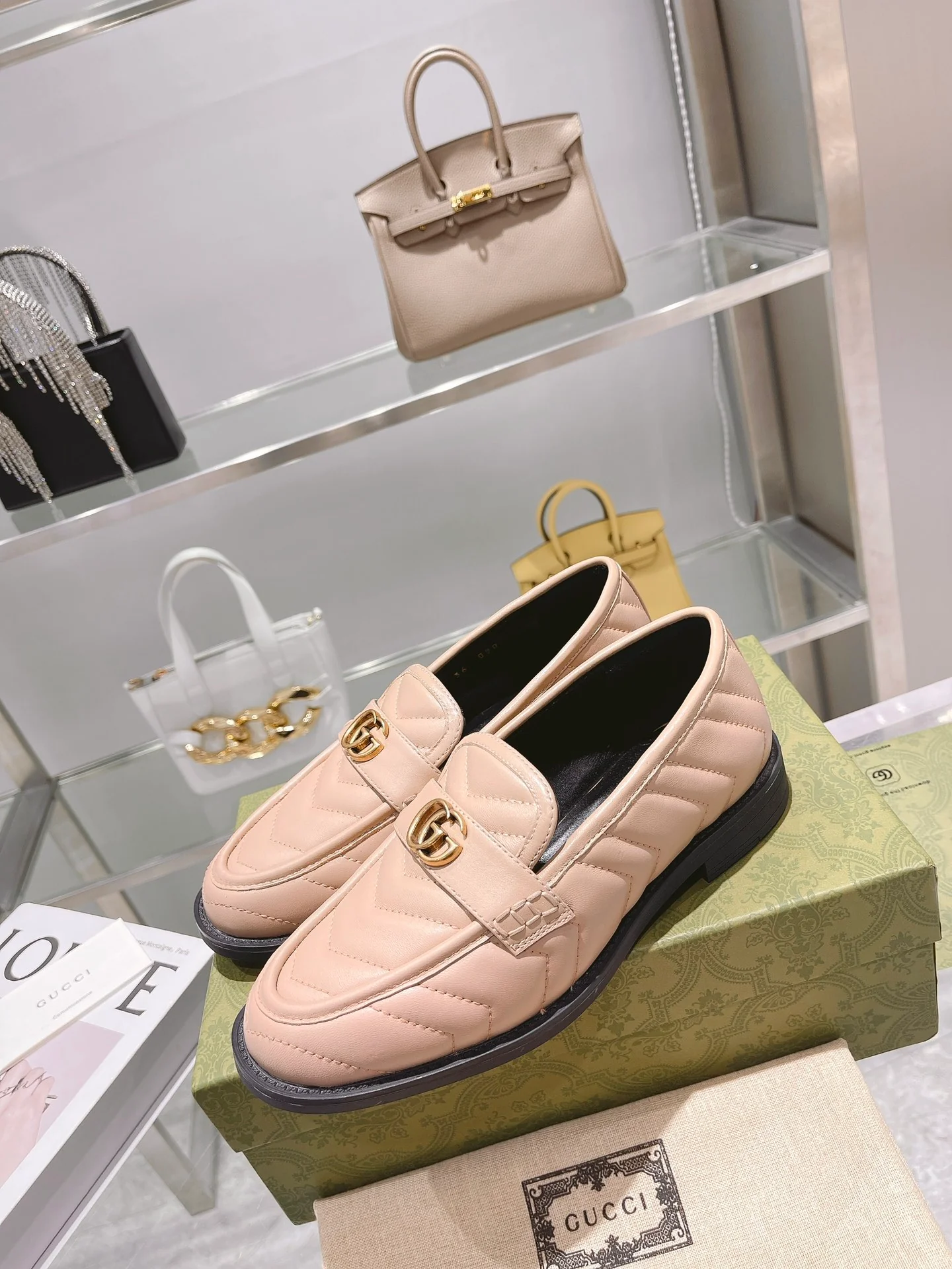 Gucci - 22 Ранняя весна - Лоферы - 1