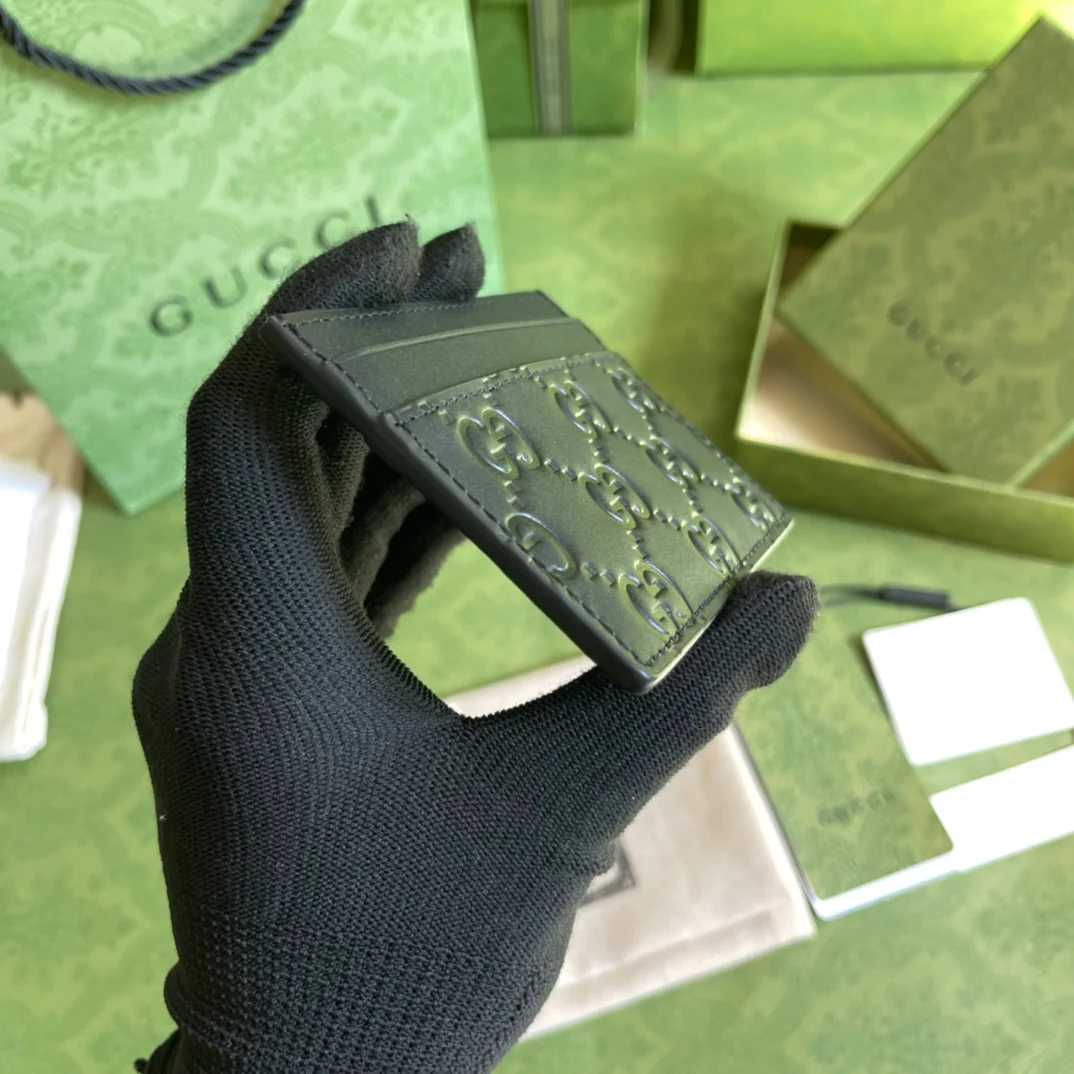 Gucci 卡包／卡片夹／名片夹