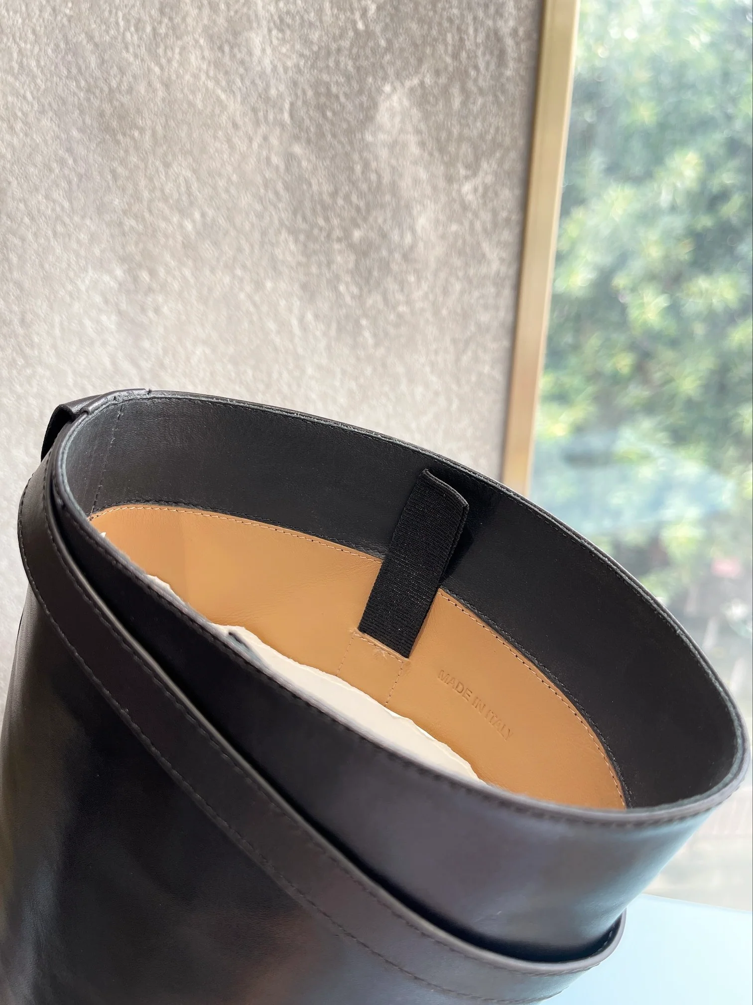 Новинки Prada весна/лето 2022 - Классические сапоги для верховой езды - Высокие сапоги