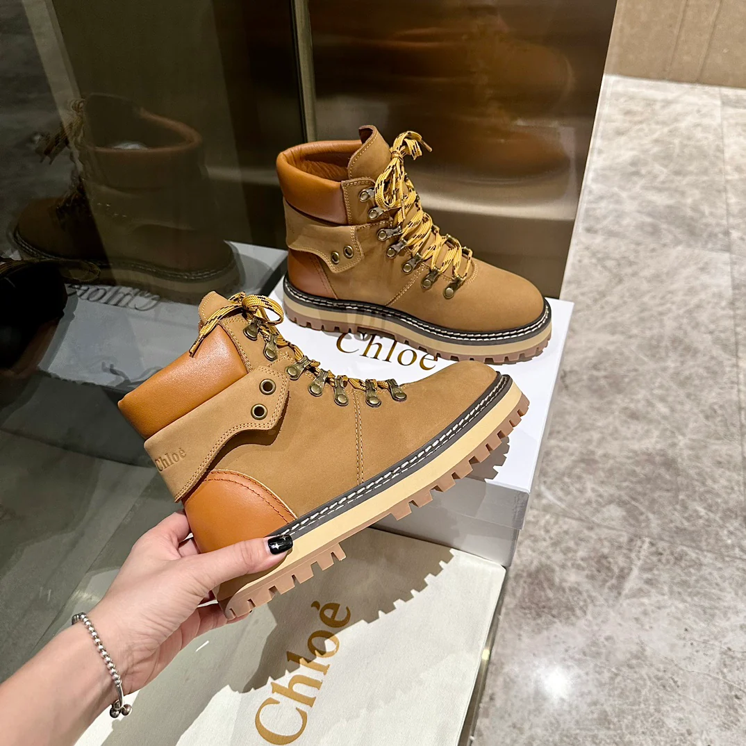 Новинка 2023 года от Chloe - Ботинки Martin - Ботильоны - Верблюжий цвет