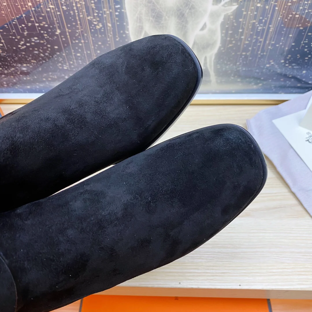 Короткие кожаные сапоги Hermes 2024 - черные