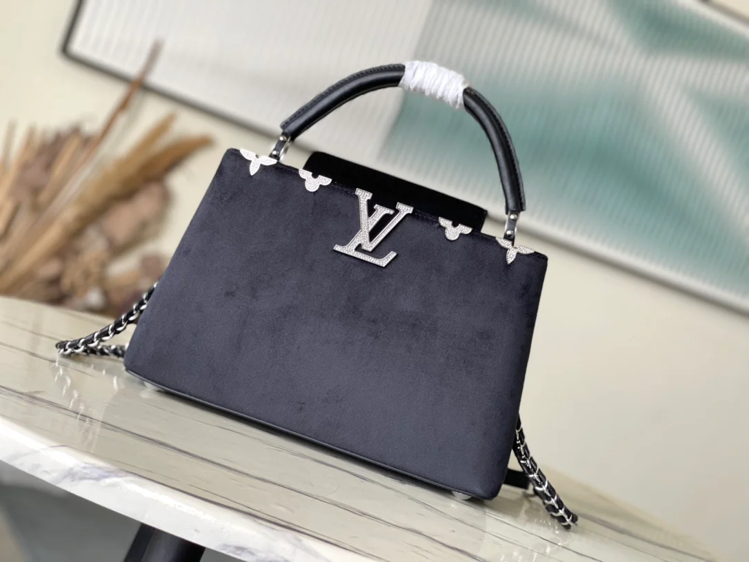 m23246-LV-capucines-flower-crown handbag-black medium size