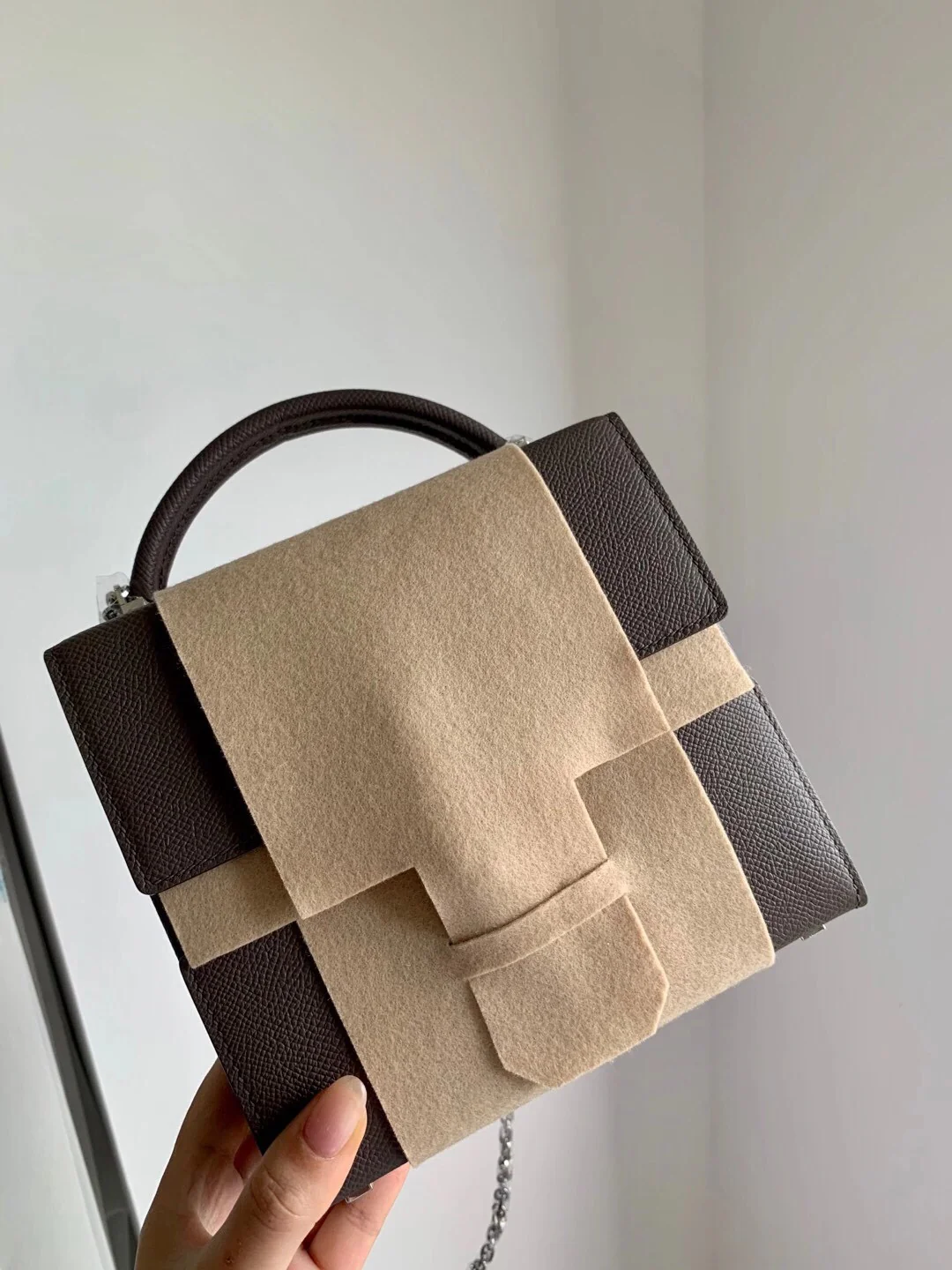 Hermes-cinhetic-24-8f-epsom-tin ash-silver buckle