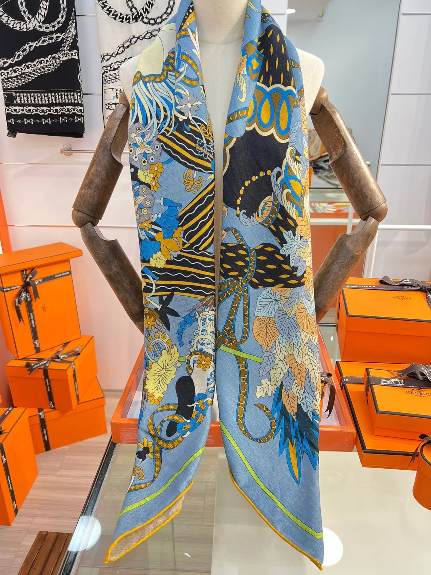 Двусторонняя шаль Hermes из шелка и кашемира - 140 см - 1 шт.