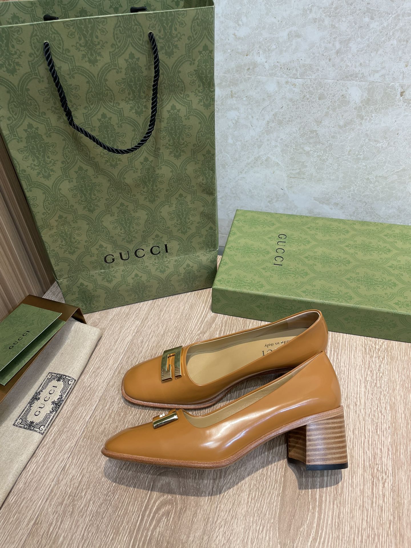 Gucci - 22 Ранняя весна - Ретро - Туфли на низком каблуке - 3