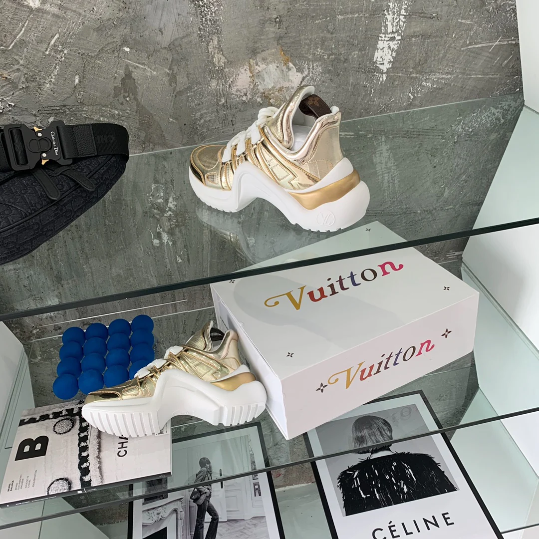 Обувь LV - Массивные кроссовки LV - 13