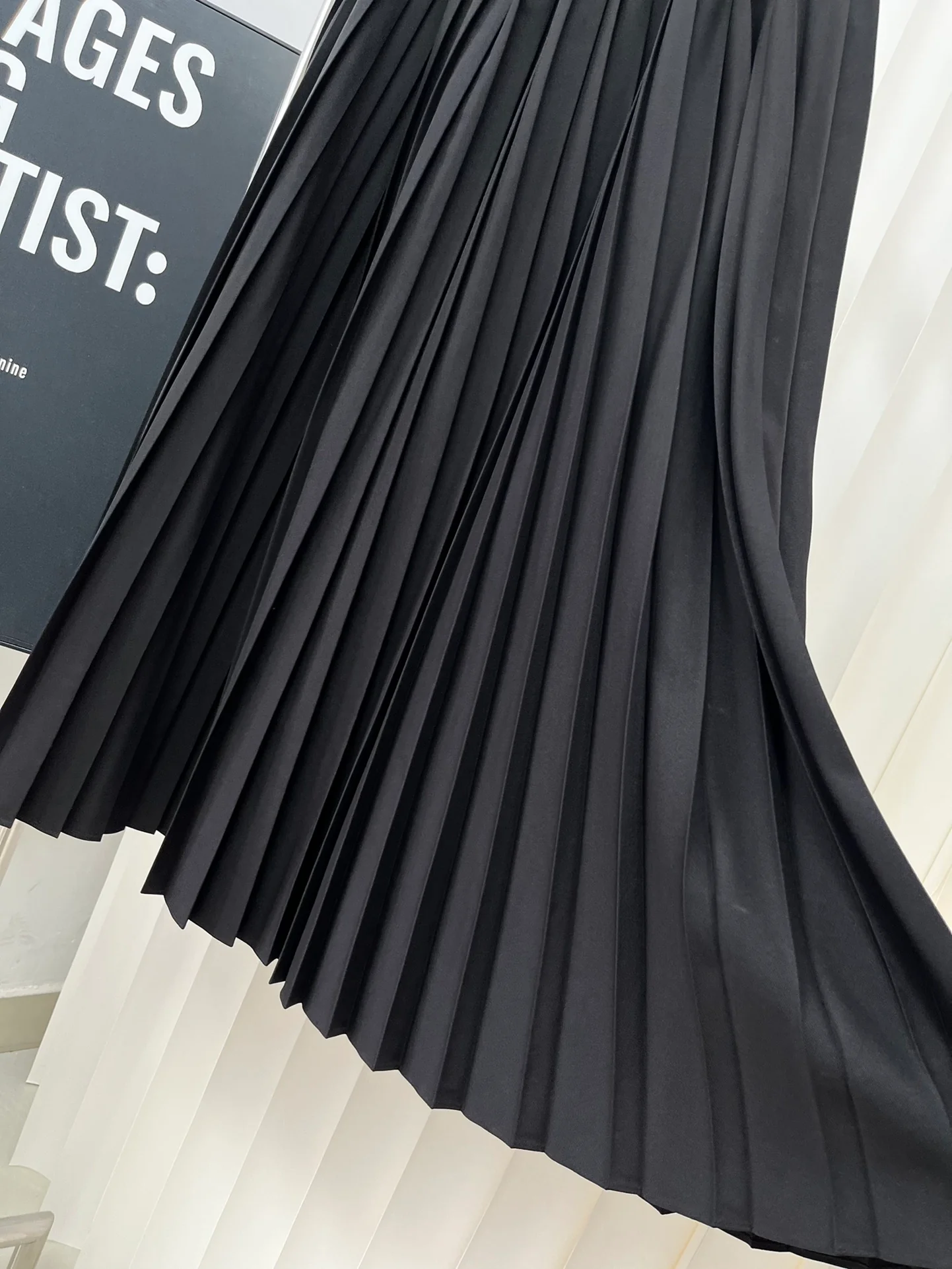 Плиссированная юбка-миди А-силуэт Celine 2403 ручной работы - черная