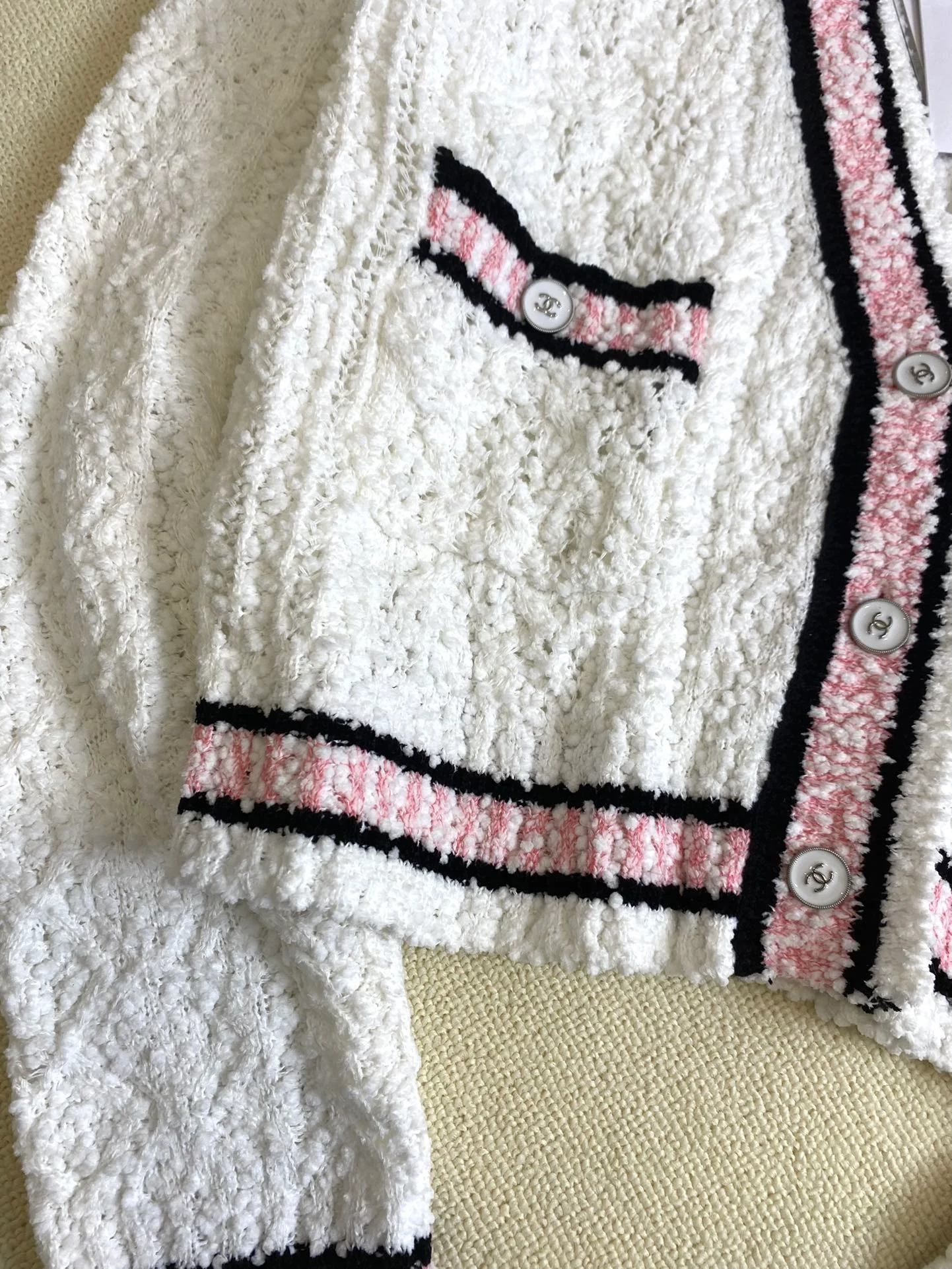 Вязаный кардиган Chanel 2403 ?Ранняя весна?, новинка, белый.