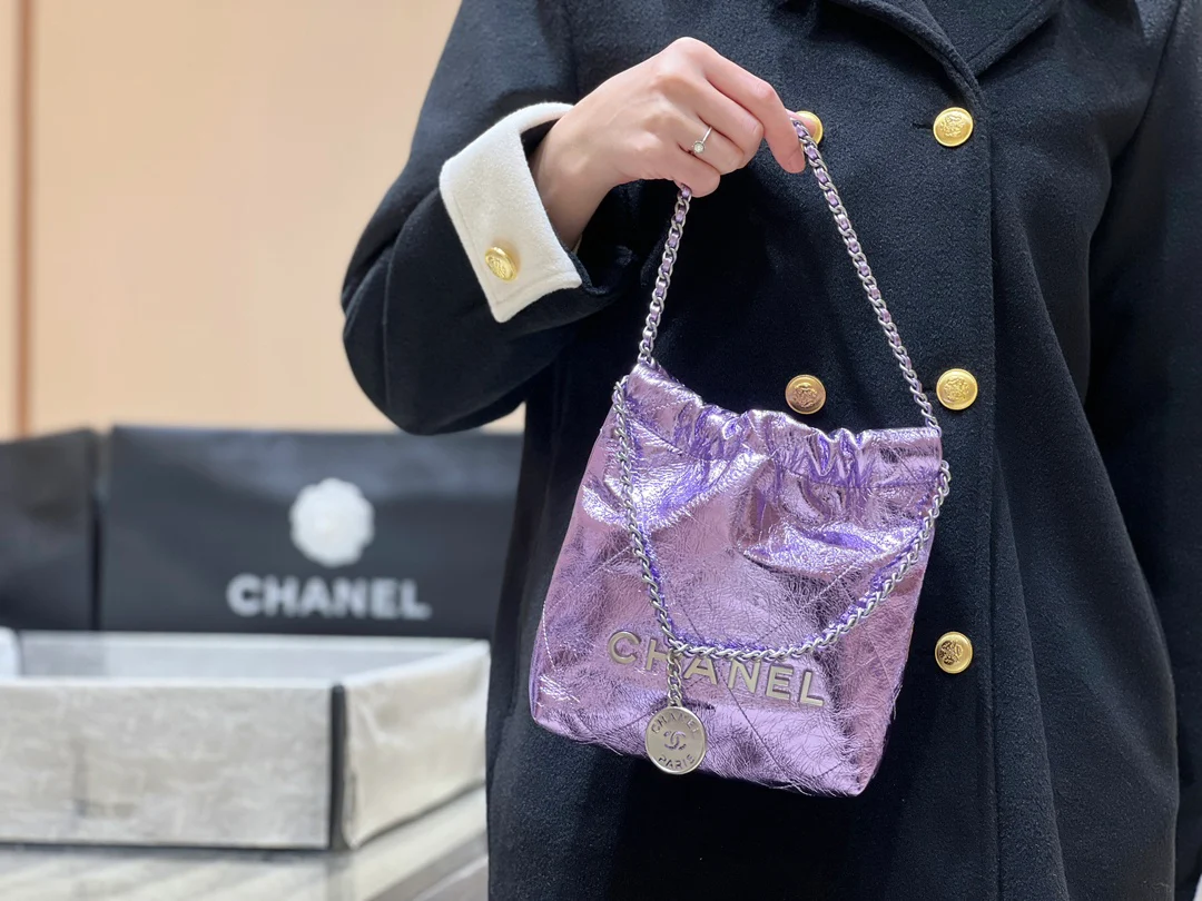 Миниатюрная сумка Chanel 25c 22 из металлизированной кожи - фиолетовая