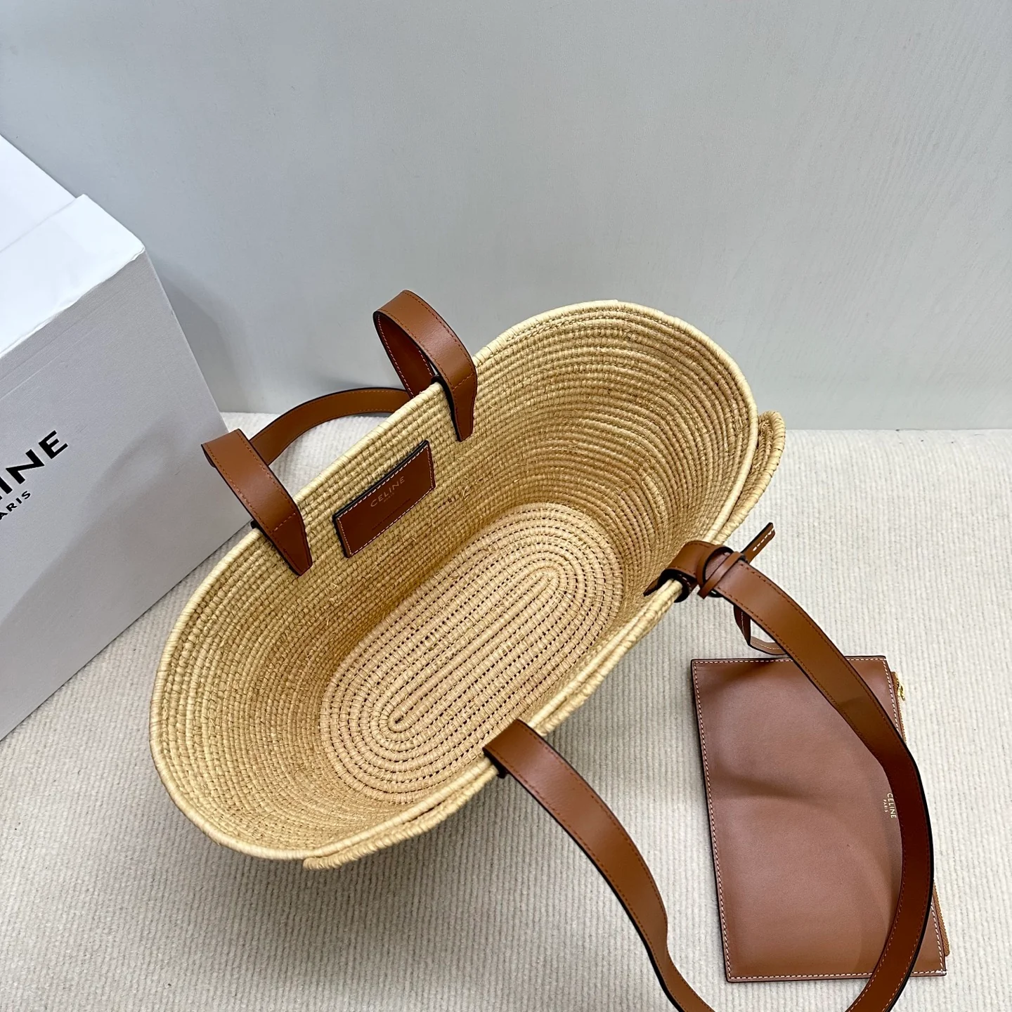 Плетеная кожаная корзина Celine Triomphe - маленькая