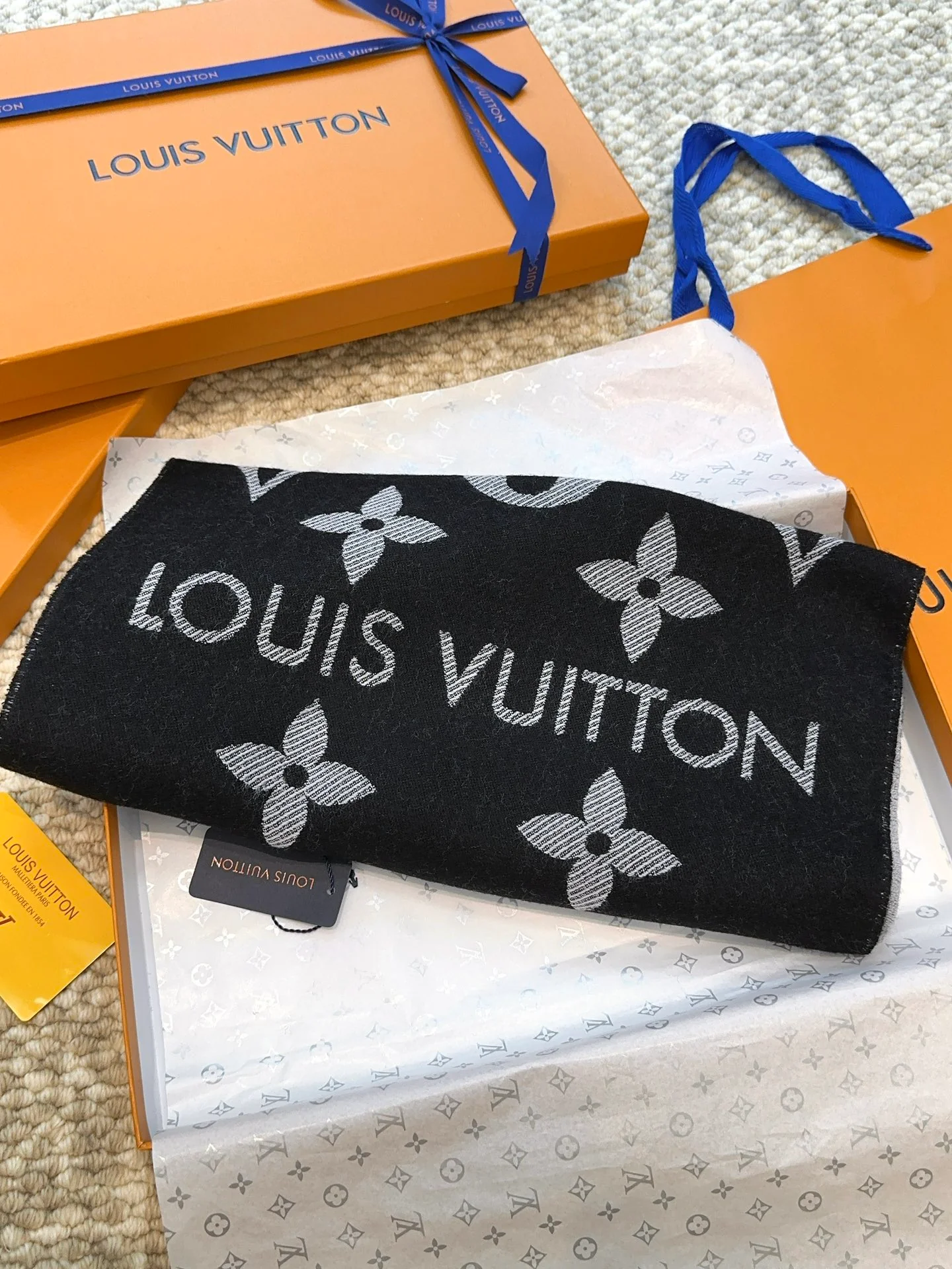 Кашемировый шарф LV 2024 с большим логотипом - 186-34