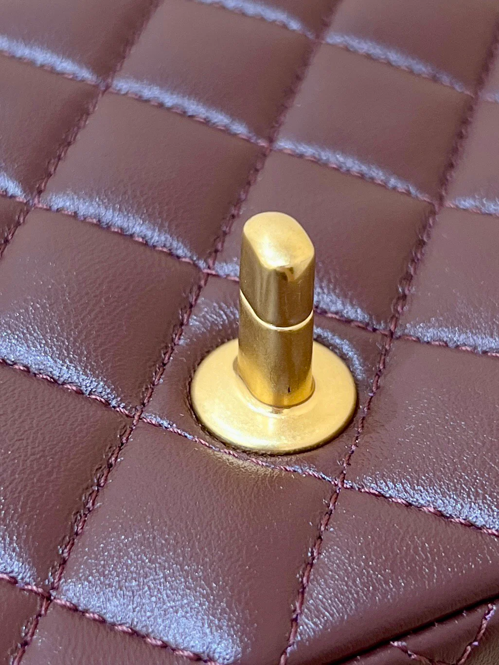 Chanel CF Gold Ball Square Fat Man - Burgundy