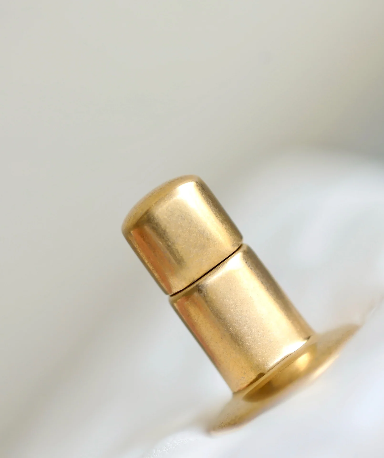 Мини-платье Chanel CF Gold Ball - белое