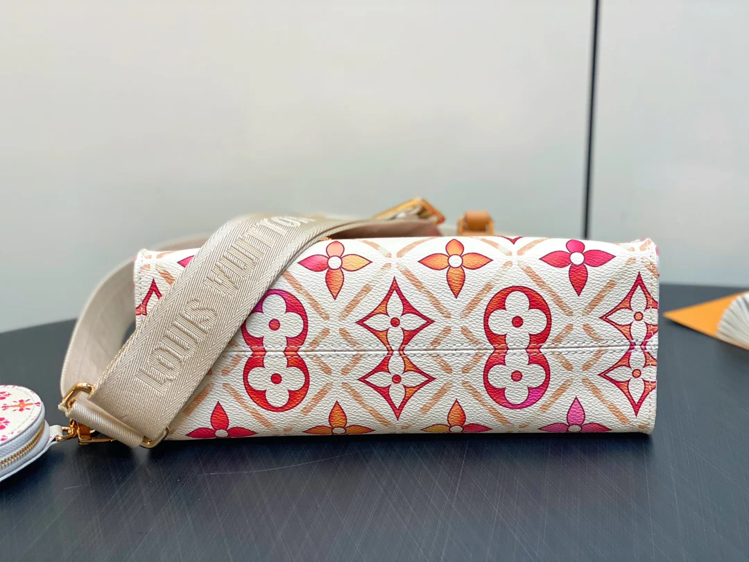 m25318-LV-Квадратная сумка с принтом ?Розы?