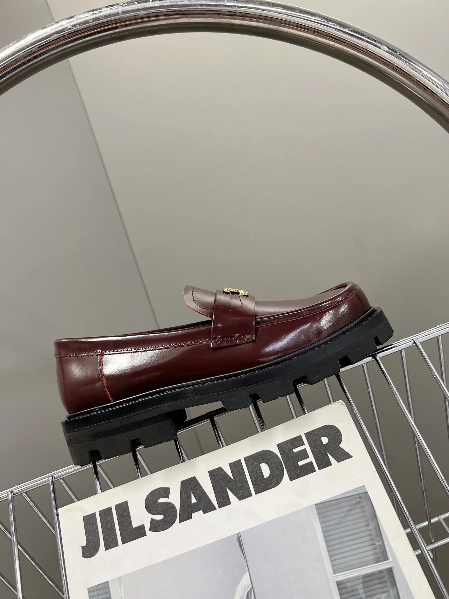 Celine - Новинка сезона осень/зима 2022 - Лоферы Arc de Triomphe