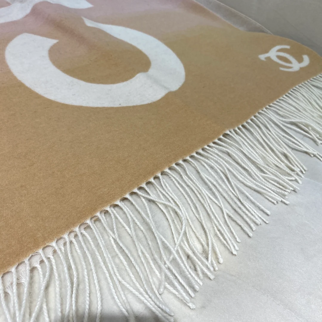 Шарф Chanel из шерсти и кашемира - 70 см x 200 см - абрикосовый