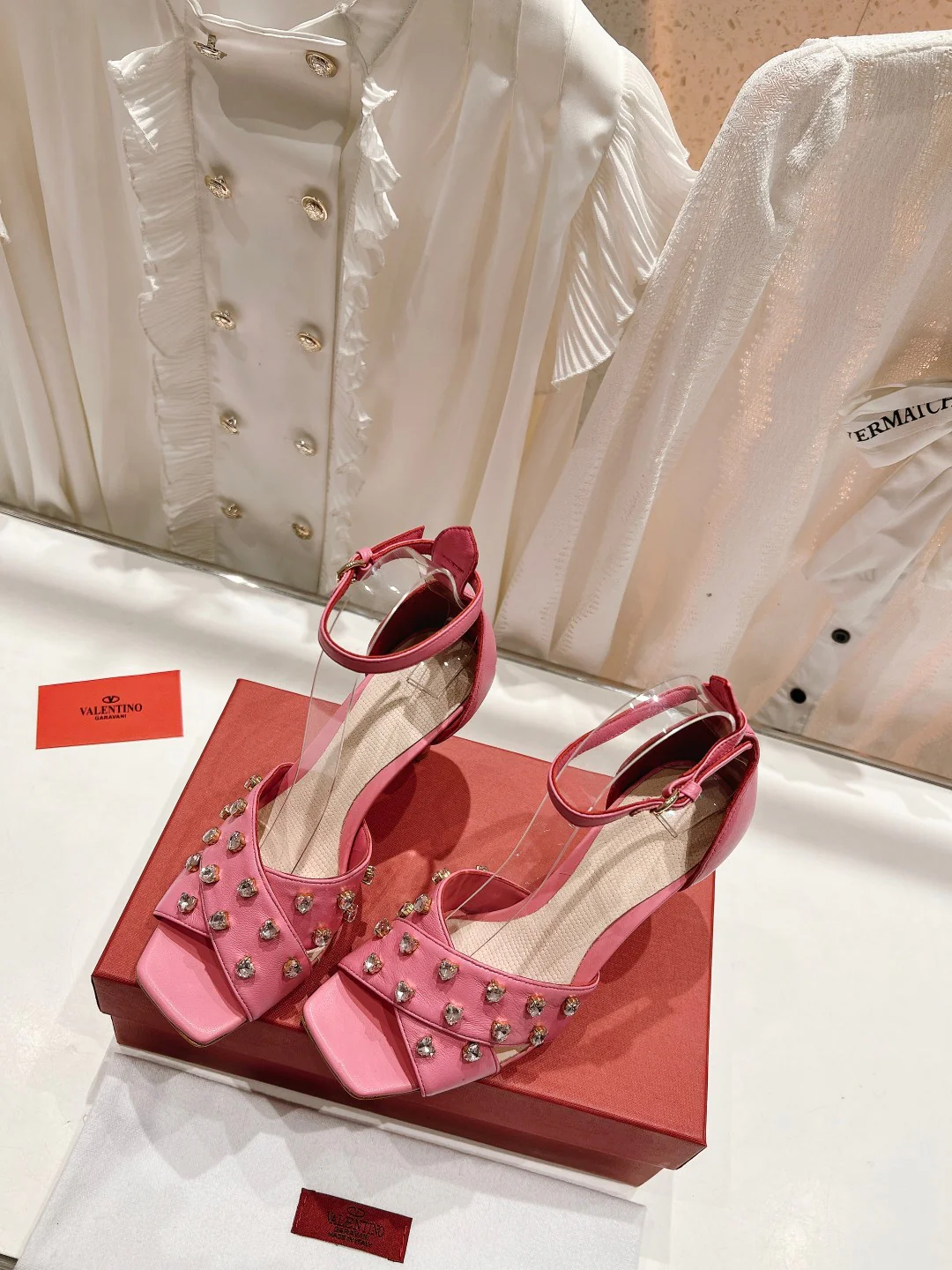 Новинка лета 2023 от Valentino - Босоножки на высоком каблуке со стразами - Розовые - 7-5 см