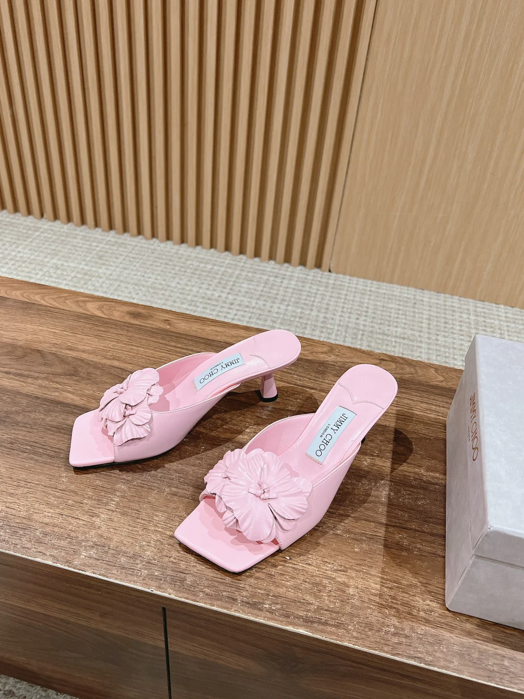 Jimmy - Тапочки на каблуке с бантом - Розовый
