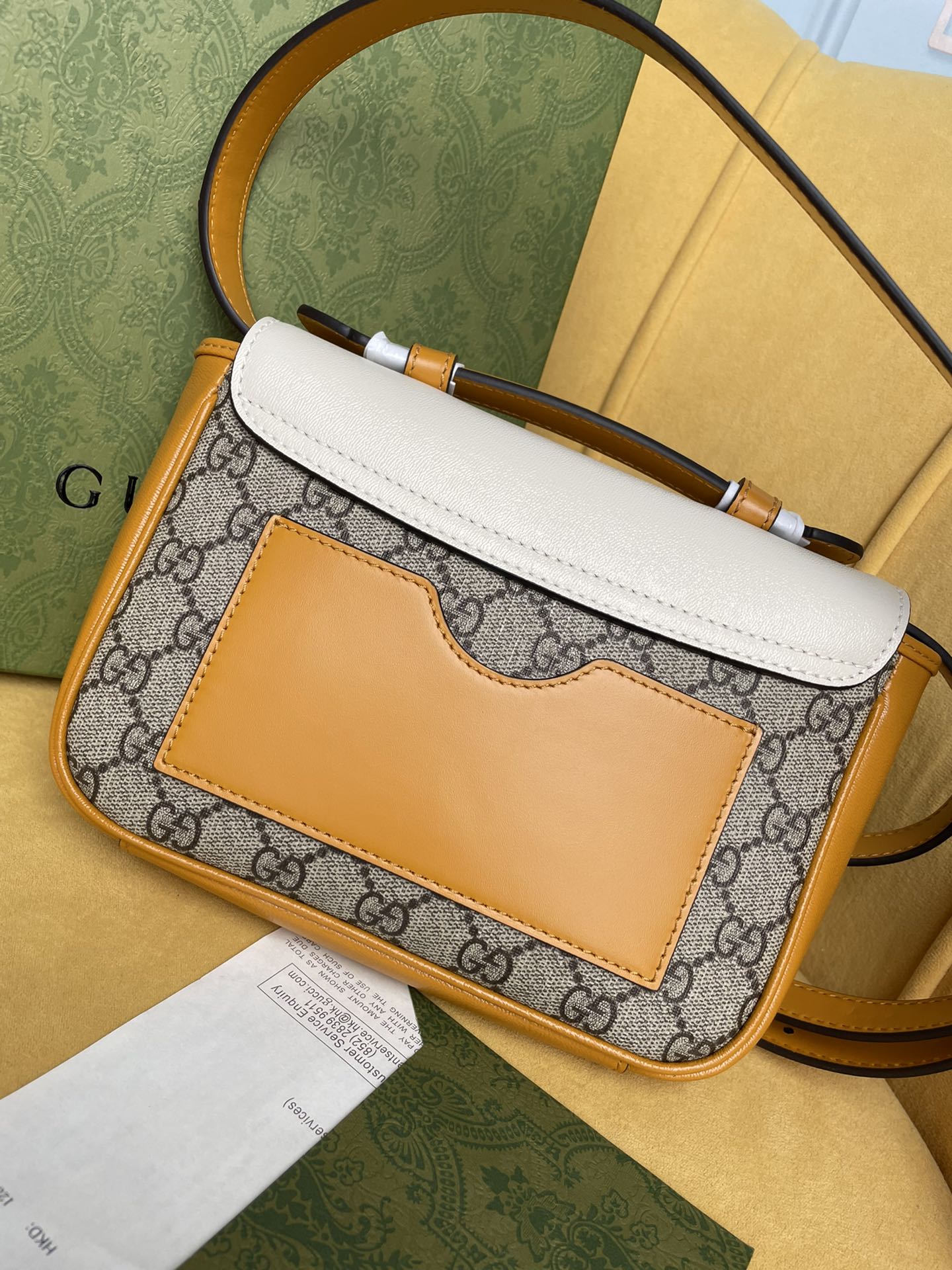 Сумка-мессенджер Gucci Lock