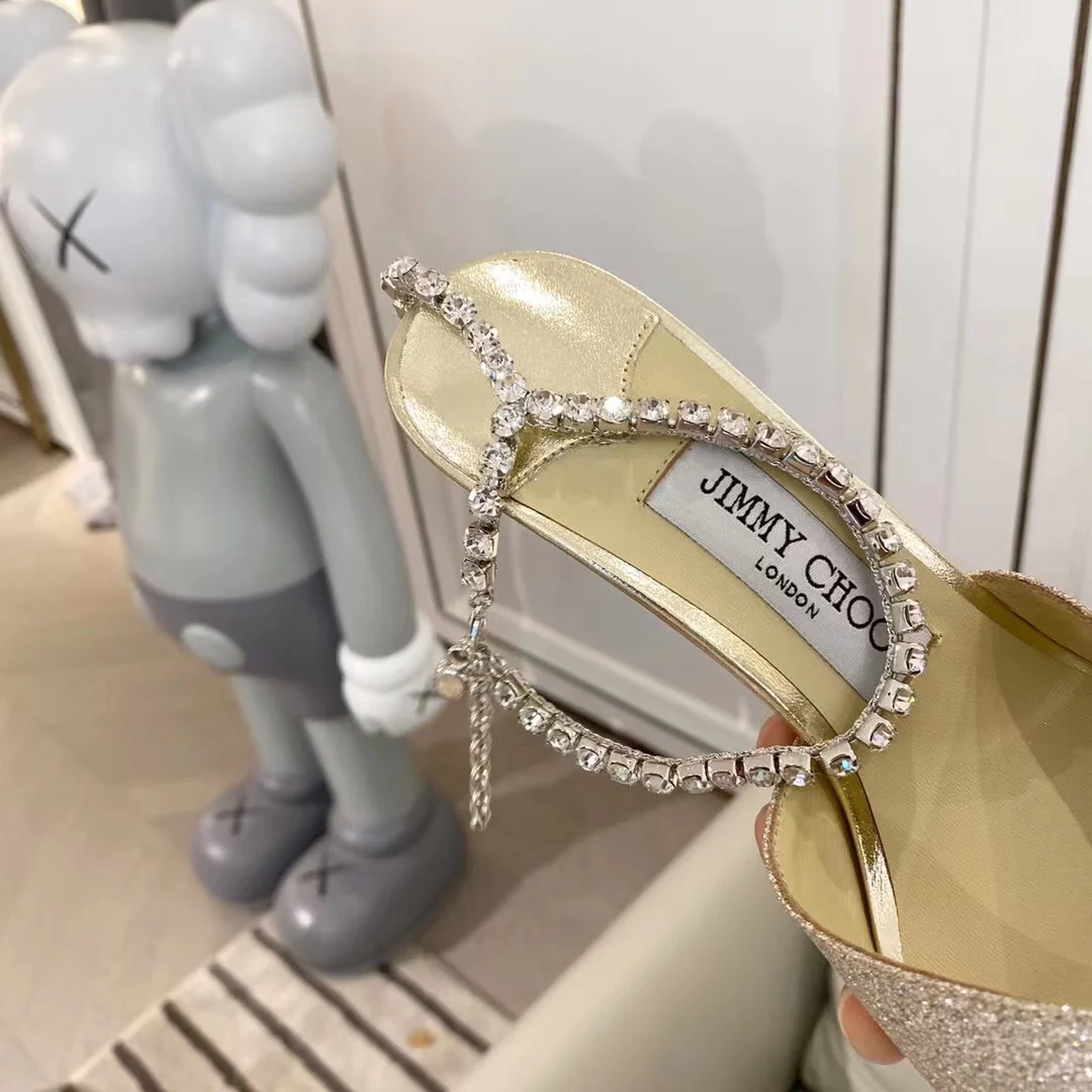 Jimmy - Цепочка с крестом и стразами - Туфли на высоком каблуке - Серебристо-белые