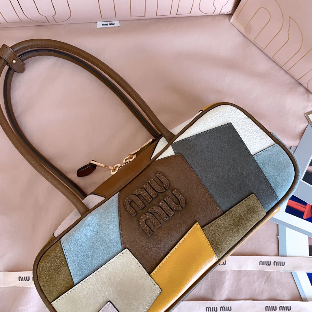 Сумка для боулинга Miu Miu-5bb147 в комплекте