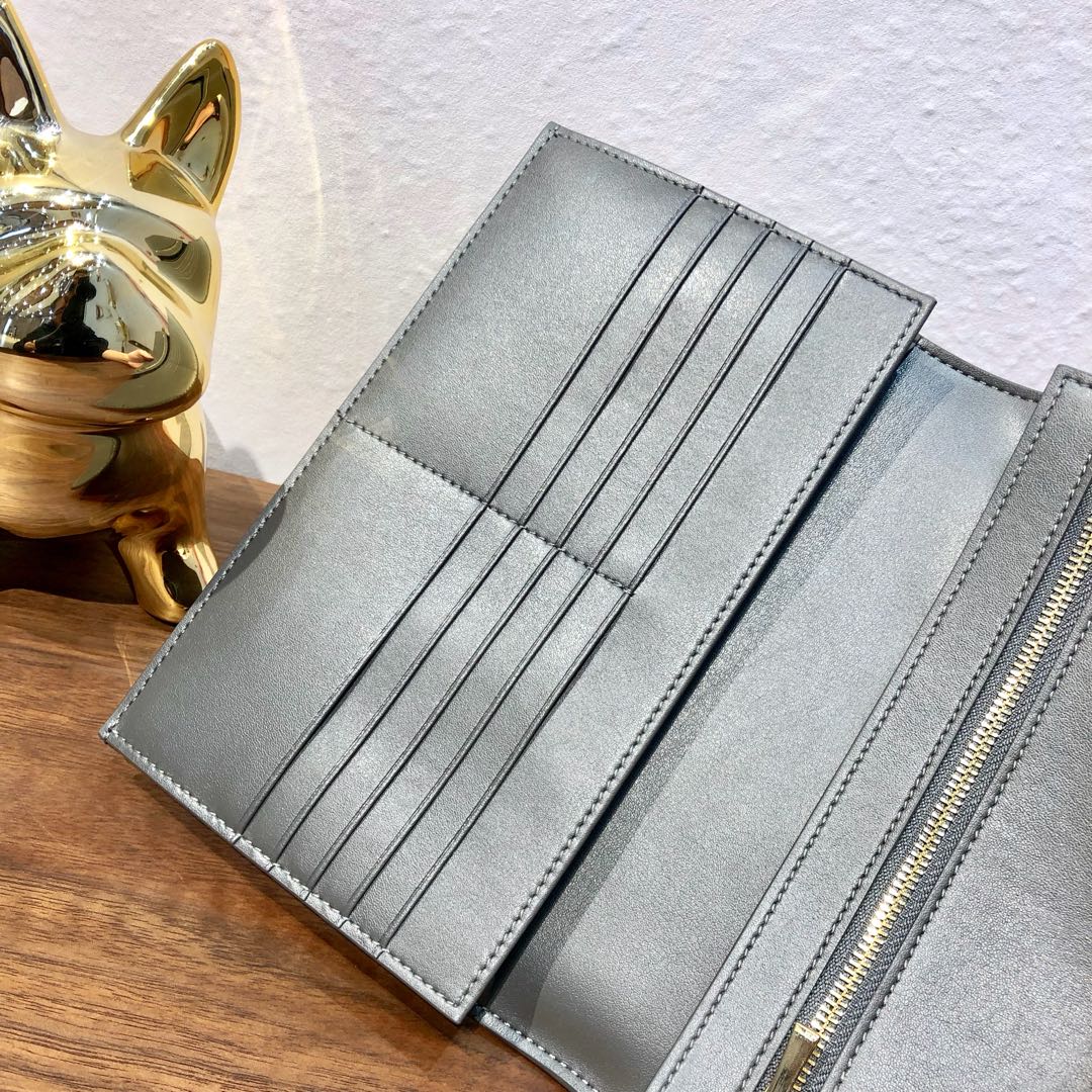 Celine长夹-STRAP大号粒面小牛皮钱包