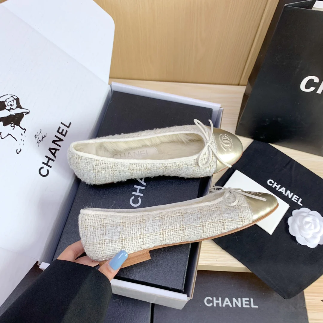 Chanel - Классические балетки - Вариант с кроличьим мехом - Золотой круглый носок