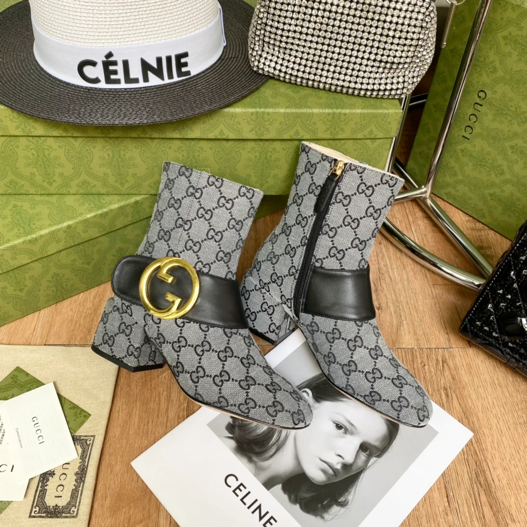 Новинка сезона осень/зима Gucci 22ss - Классические ботильоны с золотой пряжкой - Монограмма - 3
