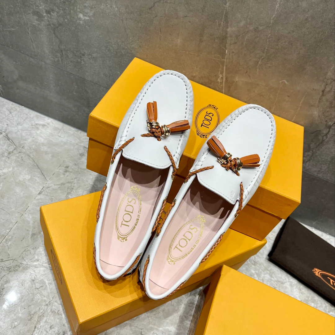 Tods - Подвеска с кисточкой - Лоферы - Туфли без шнурков - 1