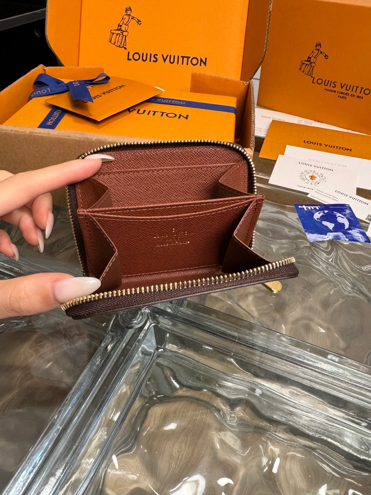 LV-m62472-victorine кошелек-золотая пряжка